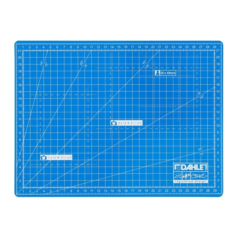 Dahle 10690 Plancha de Corte A4 22x30cm - 5 Capas con Nucleo Resistente al Corte - Lineas de Orientacion - Color Azul