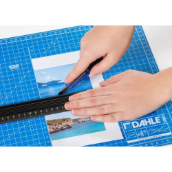 Dahle 10691 Plancha de Corte A3 30x45cm - 5 Capas con Nucleo Resistente al Corte - Lineas de Orientacion - Color Azul